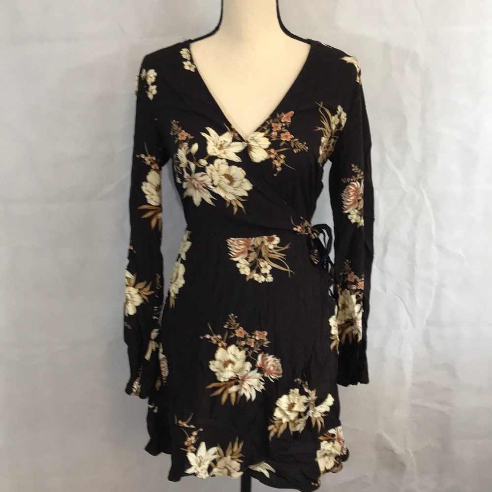 NeW XS Dress Floral Print faux Wrap